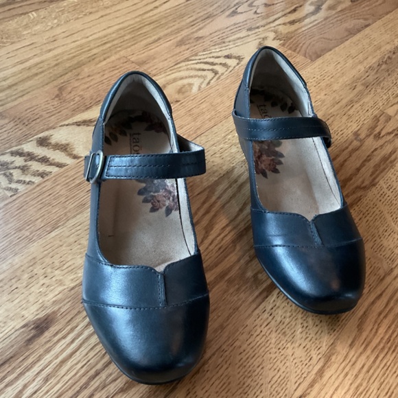 Taos Maryjane 7.5 Wide - Picture 3 of 7